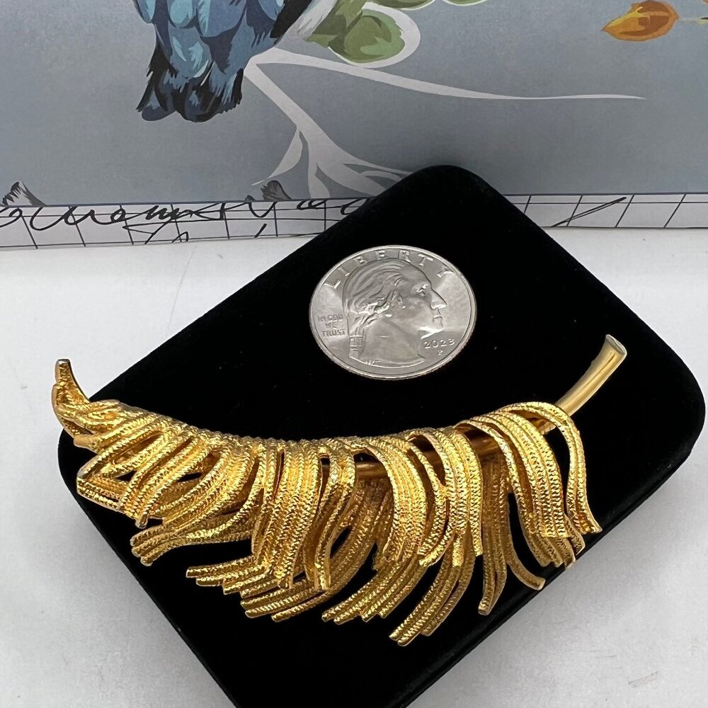 Pastelli Gold Feather Brooch - Picture 4 of 6